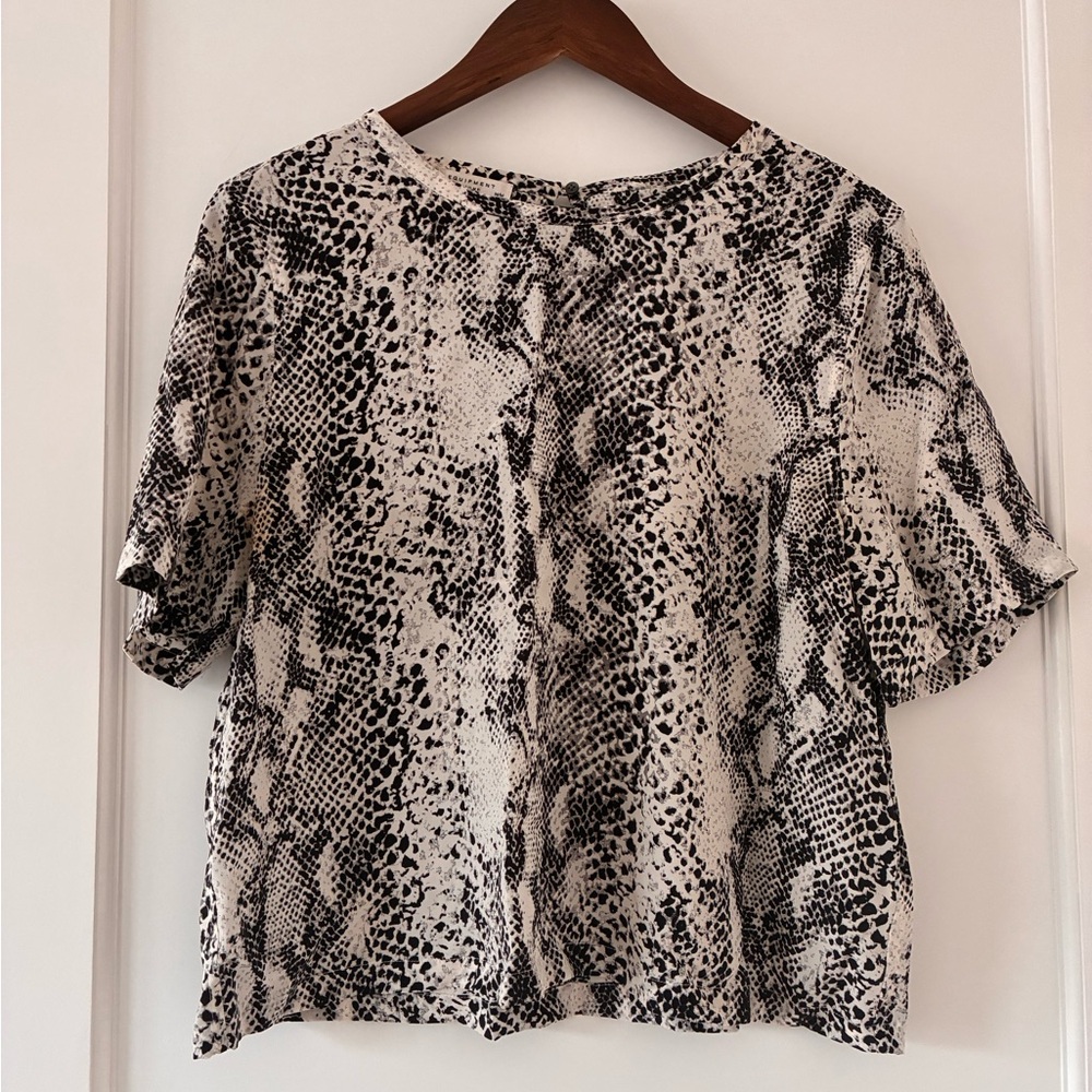 Equipment Womens Black & White Snake Print Blouse